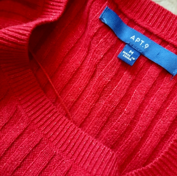 Red knit fit n flare sweater dress M sparkly Apt 9 bell sleeves - Picture 3 of 5